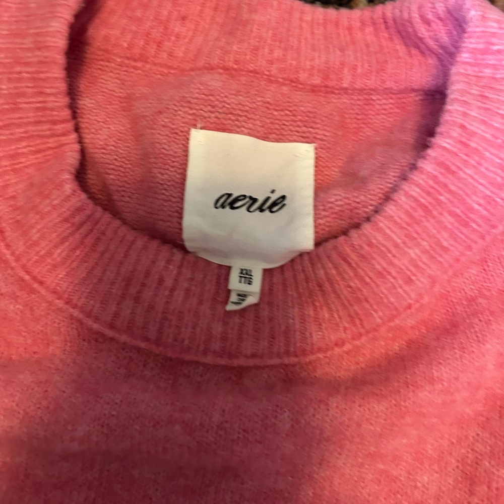 2 Aerie Sweaters Violet and hit pink